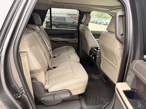 Used 2020 Ford Expedition Max Limited AWD/4WD image 4