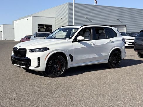 New 2026 BMW X5 sDrive40i w/ M Sport Package RWD image 2