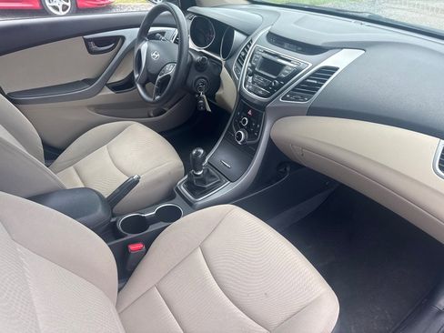 Used 2016 Hyundai Elantra SE FWD image 22