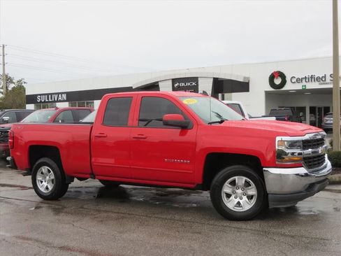 Used 2018 Chevrolet Silverado 1500 LT image 2