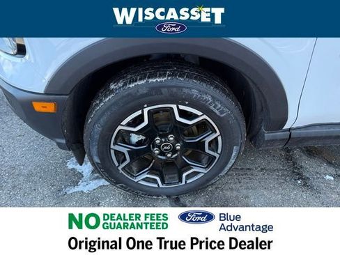 Used 2025 Ford Bronco Sport Outer Banks w/ Outer Banks Tech Package+ image 37