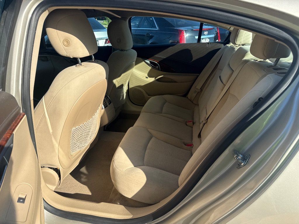Used 2013 Buick LaCrosse FWD image 12