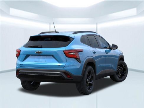 New 2026 Chevrolet Trax LT FWD image 7