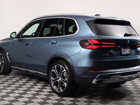 Used 2025 BMW X5 xDrive50e w/ Parking Assistance Package image 6