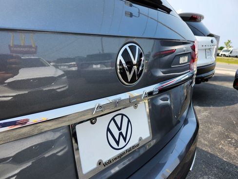 Certified 2023 Volkswagen Atlas SE w/ Panoramic Sunroof Package image 20