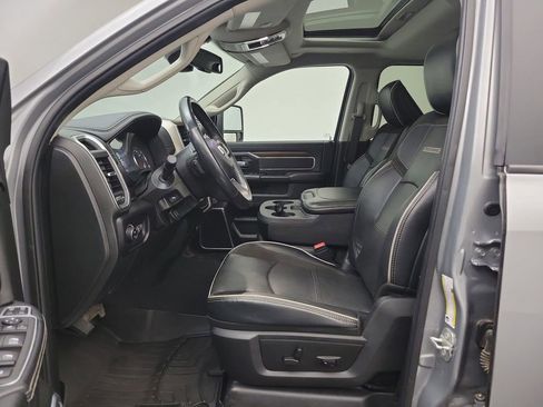 Used 2023 RAM 3500 Laramie image 4