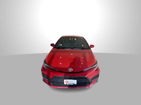 Used 2021 Toyota Corolla SE FWD image 3