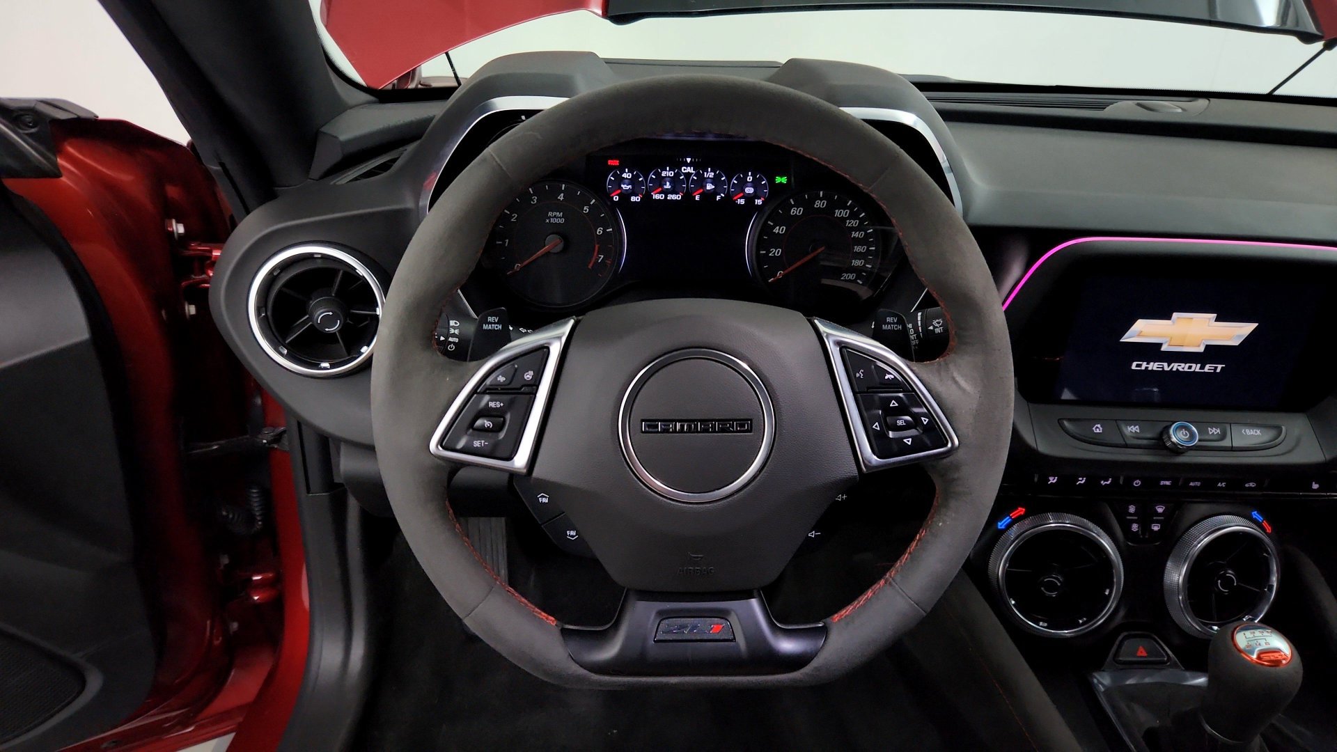 Used 2021 Chevrolet Camaro ZL1 RWD image 19