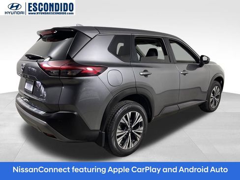 Used 2023 Nissan Rogue SV image 6