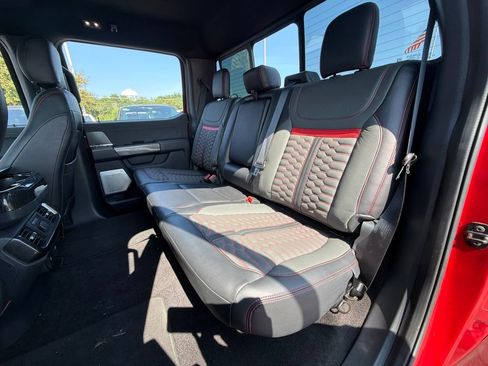 Used 2022 Ford F150 Lariat w/ Equipment Group 502A High AWD/4WD image 17
