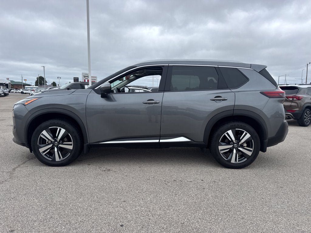 Used 2021 Nissan Rogue SL w/ Premium Package FWD image 3