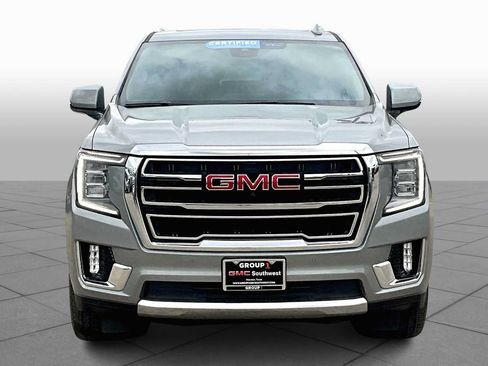 Used 2023 GMC Yukon XL SLT w/ SLT Luxury Package AWD/4WD image 3