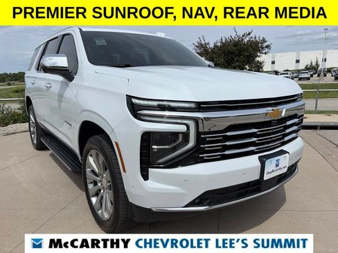 Used 2026 Chevrolet Tahoe Premier AWD/4WD image 2