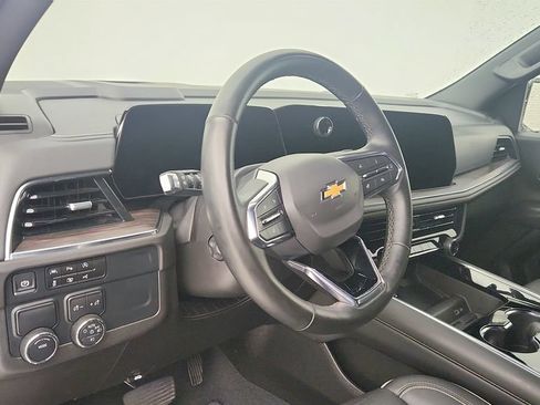 Certified 2025 Chevrolet Tahoe Premier RWD image 13
