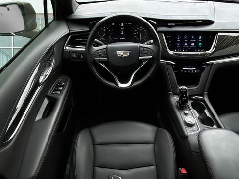 Used 2022 Cadillac XT6 Premium Luxury w/ Technology Package AWD/4WD image 19