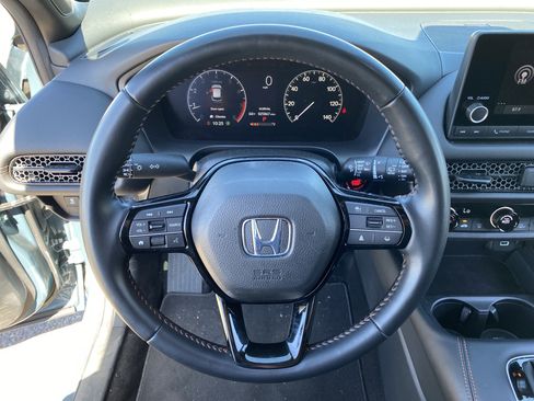 Used 2025 Honda HR-V Sport image 26