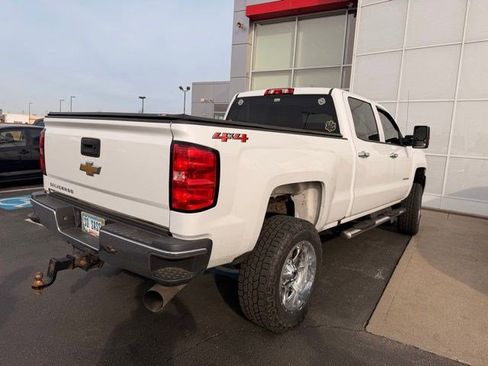 Used 2019 Chevrolet Silverado 2500 W/T w/ Snow Plow Prep Package image 3