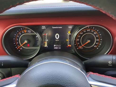 Used 2023 Jeep Gladiator Rubicon w/ LED Lighting Group image 32