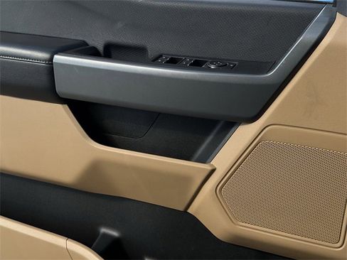 Used 2023 Ford F150 XLT image 23