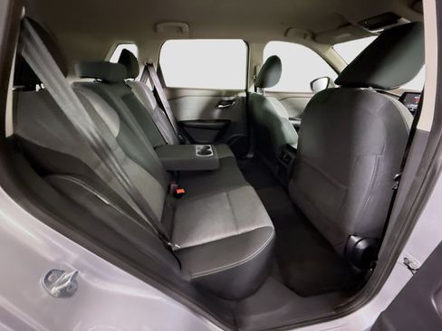 Used 2023 Nissan Rogue SV FWD image 27