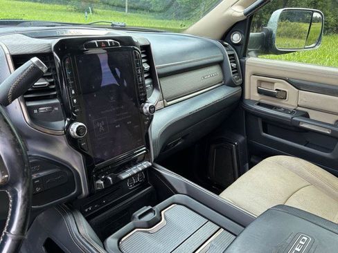 Used 2019 RAM 2500 Limited AWD/4WD image 12