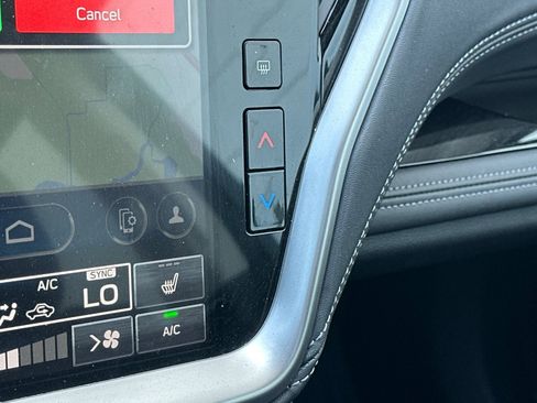 Used 2023 Subaru Outback Limited image 31