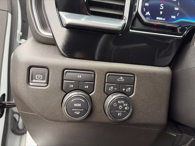Used 2024 Chevrolet Silverado 3500 LT w/ Convenience Package AWD/4WD image 19
