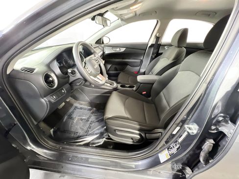 Used 2022 Kia Forte LXS image 19
