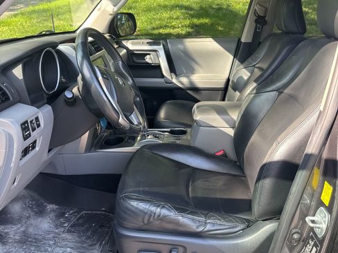 Used 2010 Toyota 4Runner Trail AWD/4WD image 6