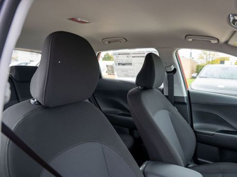 New 2026 Hyundai Kona SE image 12