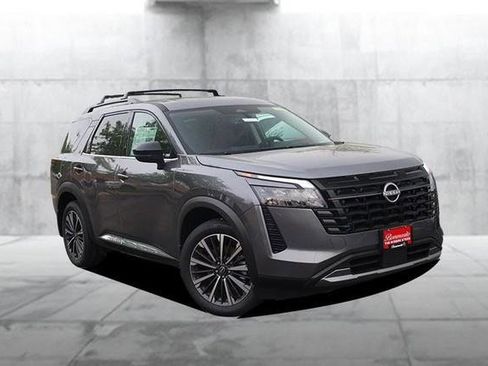 New 2026 Nissan Pathfinder Platinum AWD/4WD image 2