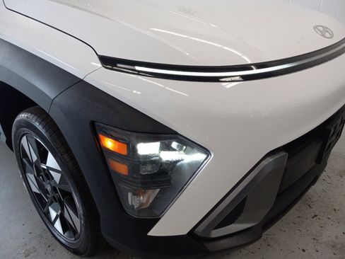 Used 2024 Hyundai Kona SEL AWD/4WD image 5