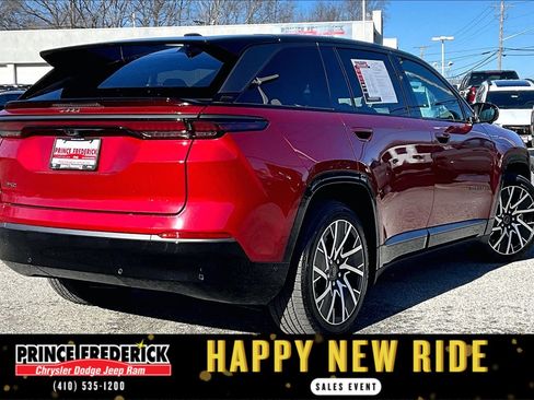 Used 2025 Jeep Wagoneer S Limited image 10