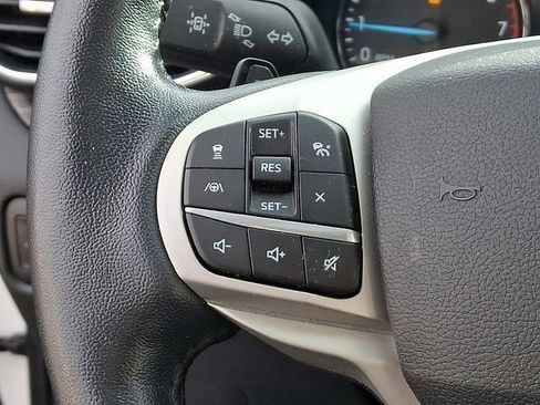 Used 2020 Ford Explorer Limited image 36