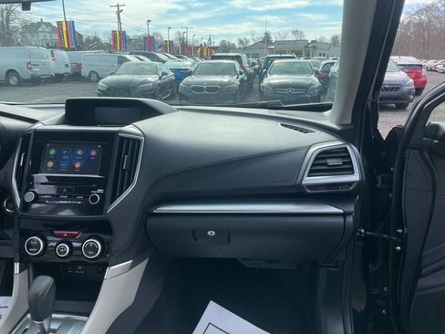 Used 2020 Subaru Forester Premium image 30