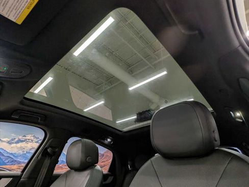 Used 2024 Porsche Cayenne Coupe image 23