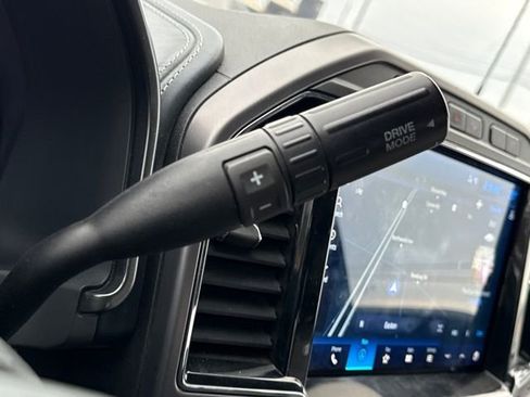 Used 2022 Ford F350 Limited image 24