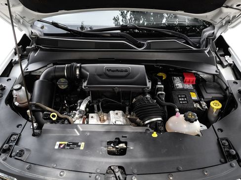 Used 2023 Jeep Compass Latitude AWD/4WD image 7
