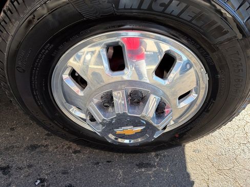 Used 2025 Chevrolet Silverado 3500 LTZ w/ LTZ Plus Package image 17