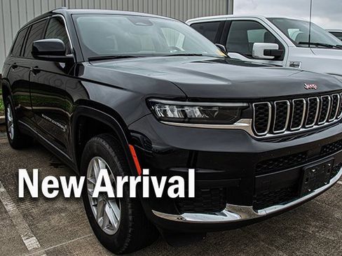 Used 2023 Jeep Grand Cherokee L Laredo AWD/4WD image 4