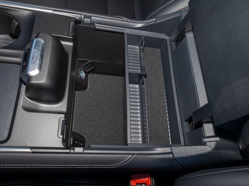 New 2025 Ford Expedition Platinum w/ Stealth Performance Package image 22