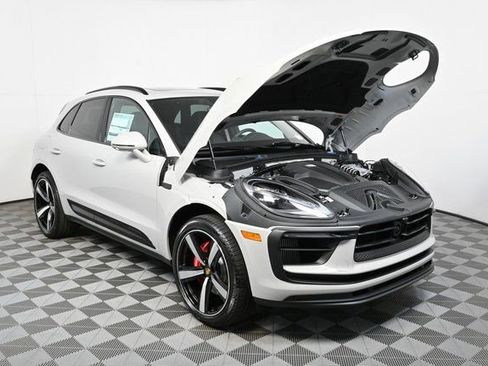 New 2026 Porsche Macan S image 35