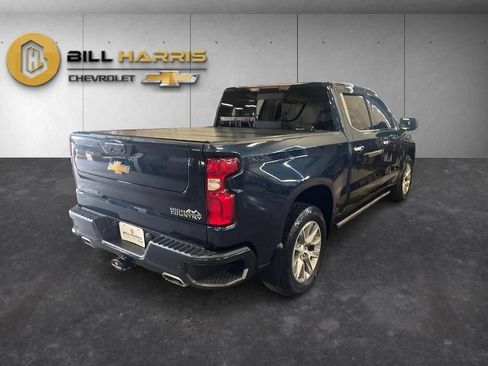 Used 2022 Chevrolet Silverado 1500 High Country w/ Z71 Off-Road Package AWD/4WD image 1