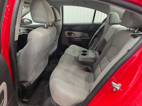 Used 2015 Chevrolet Cruze LT FWD image 25
