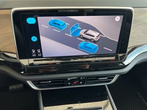 New 2026 Volkswagen Atlas SE image 27