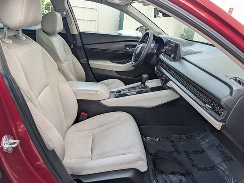 Used 2025 Honda Accord SE image 32