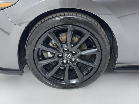 Used 2020 MAZDA MAZDA3 Hatchback w/ Premium Package FWD image 32