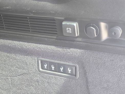 Used 2024 Jeep Grand Wagoneer L Series III AWD/4WD image 27