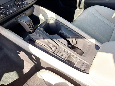Certified 2025 Honda Accord SE image 19