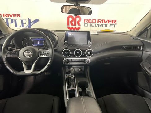 Used 2024 Nissan Sentra SV image 13